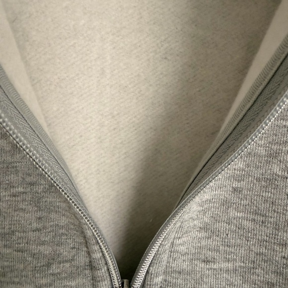 ALO Yoga Accolade 1/4 Zip Pullover - Picture 12 of 12